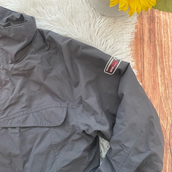 Burton Snowboarding Jacket - Picture 4 of 8